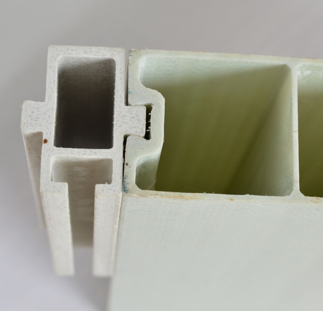 FRP 引抜成形プロファイルのエネルギー貯蔵システムおよびバッテリー パックへの応用